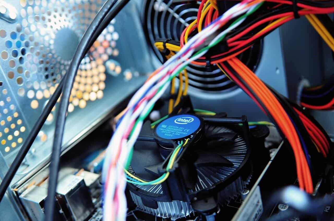 electrical wires in computer