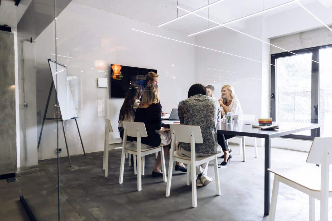 Maximize office space Maximize office space