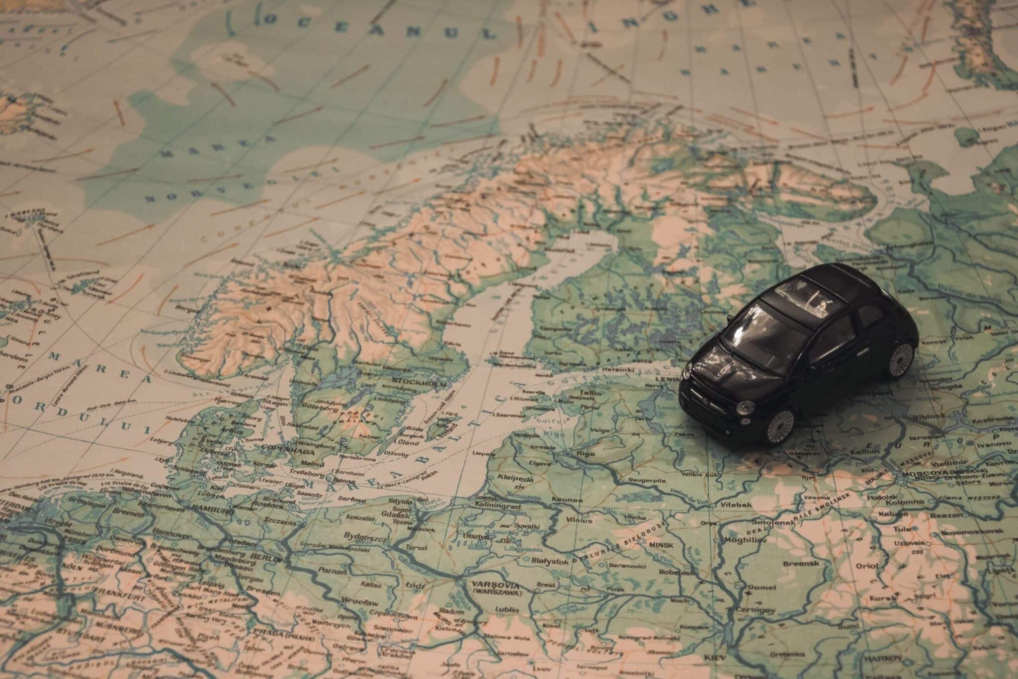 travel_world.jpg
